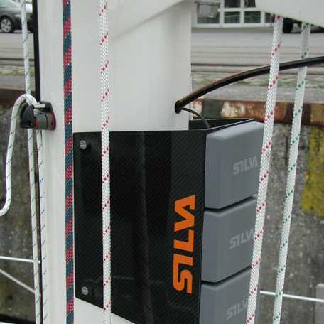 Photo showing a detail from the DESNA's mast